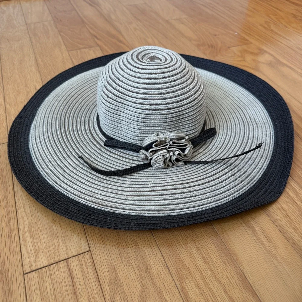 Callanan Designer OS Tan Black Sun Hat Floppy Straw Millinery Flower Beach